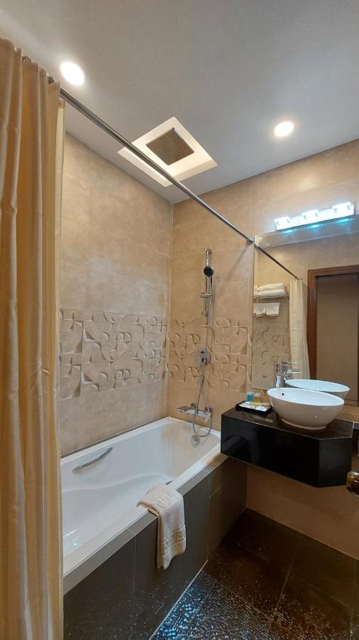 Hotel Grand Galaxy Rangun Kültér fotó